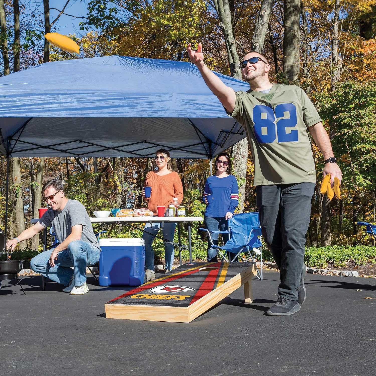 NFL Pro Football 2′ x 4′ Wood Direct Print Tournament Cornhole Set by Wild Sports, Comes with 8 Bean Bags – Perfect for Tailgate, Outdoor, Backyard(Kansas City Chiefs)