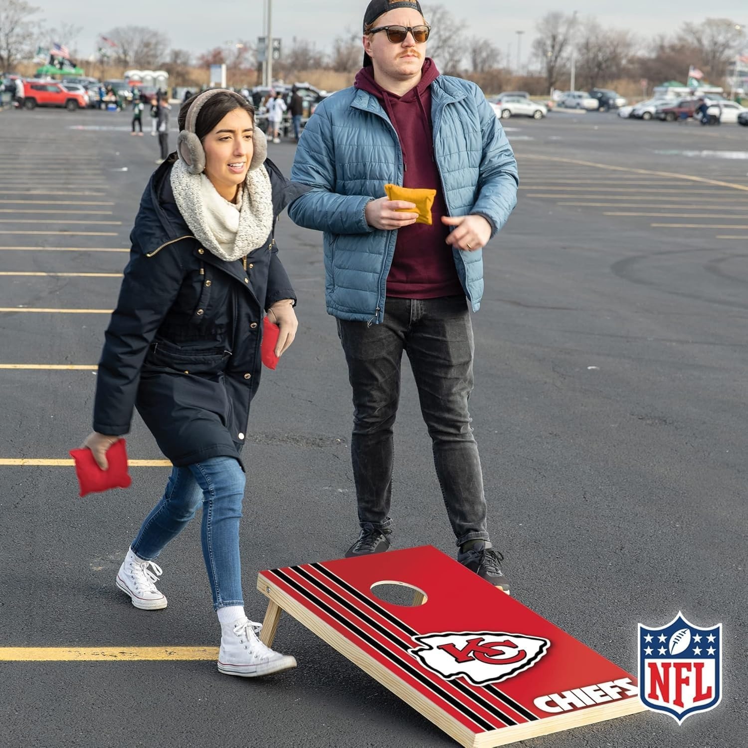 NFL 2′ x 3′ Solid Wood Cornhole Set with Direct Print HD Team Graphics – Great Gift for Any Football Fan  Bean Bag Toss Family Outdoor Games(Kansas City Chiefs)