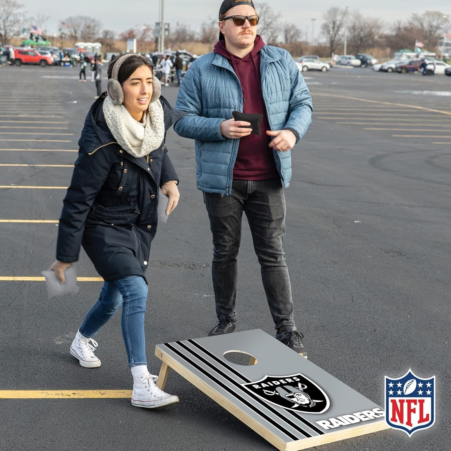 NFL 2′ x 3′ Solid Wood Cornhole Set with Direct Print HD Team Graphics – Great Gift for Any Football Fan  Bean Bag Toss Family Outdoor Games(Las Vegas Raiders)