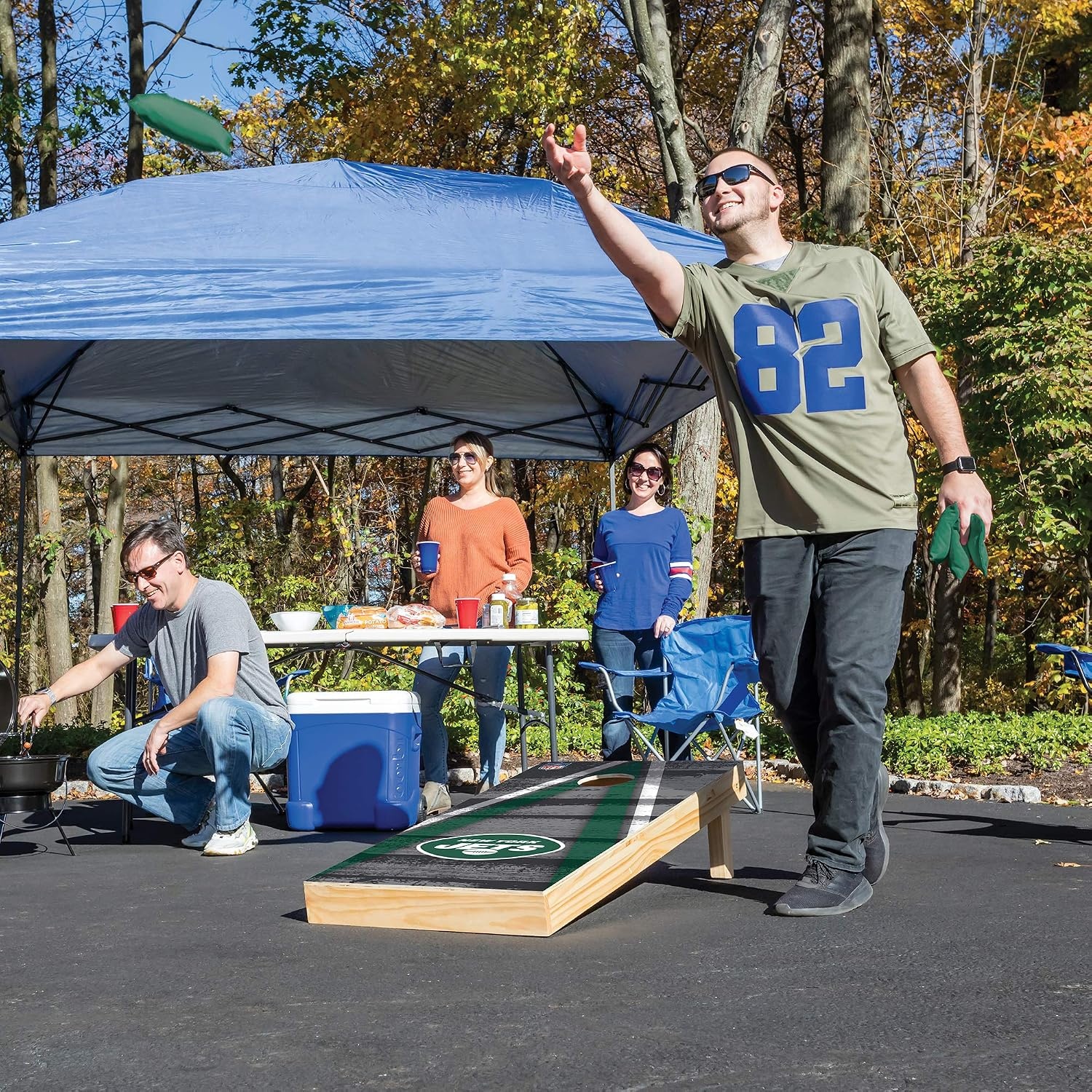 NFL Pro Football 2′ x 4′ Wood Direct Print Tournament Cornhole Set by Wild Sports, Comes with 8 Bean Bags – Perfect for Tailgate, Outdoor, Backyard(New York Jets)