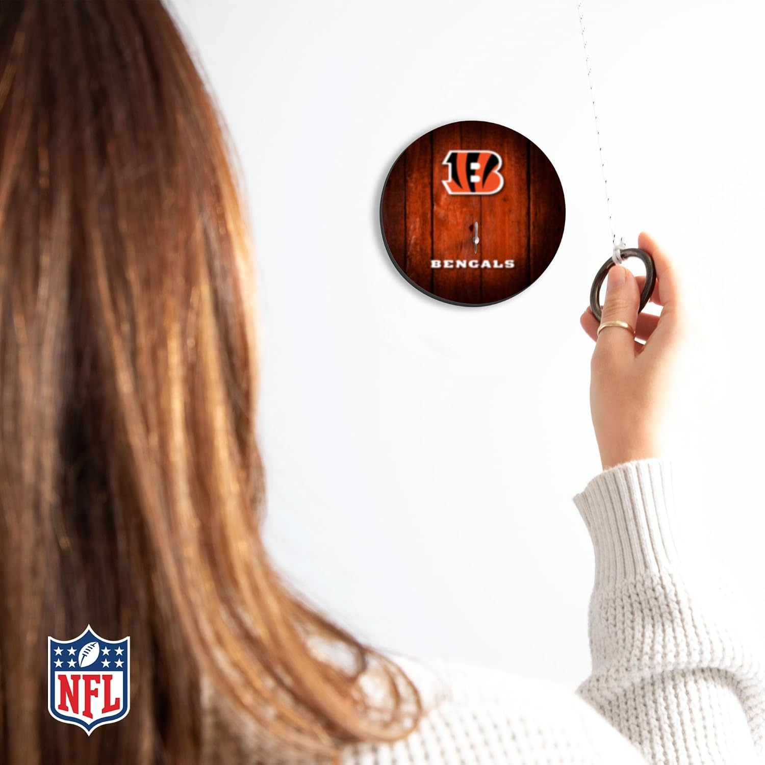 Solid Wood NFL Hook & Ring Toss Set with Direct Print HD Team Graphics – Easy Hang Hook and Ring Toss Target – Great Gift for Any Football Fan  Ring Toss Family Game for a Game Room(Cincinnati Bengals)