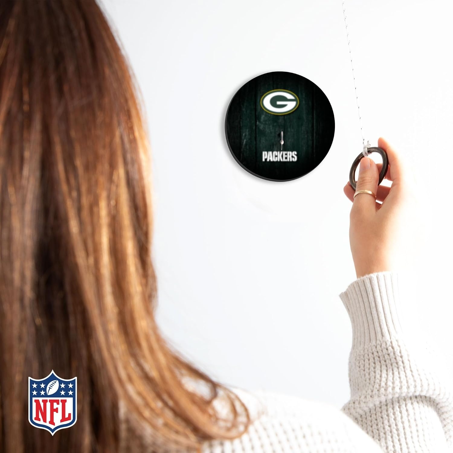 Solid Wood NFL Hook & Ring Toss Set with Direct Print HD Team Graphics – Easy Hang Hook and Ring Toss Target – Great Gift for Any Football Fan  Ring Toss Family Game for a Game Room(Green Bay Packers)