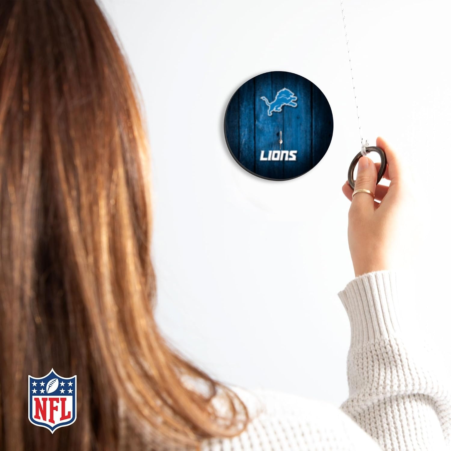Solid Wood NFL Hook & Ring Toss Set with Direct Print HD Team Graphics – Easy Hang Hook and Ring Toss Target – Great Gift for Any Football Fan  Ring Toss Family Game for a Game Room(Detroit Lions)